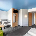 B&B Hotel Neu-Ulm Отель
