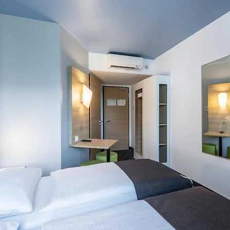 Hotel B&B Hotel Neu-Ulm 3*